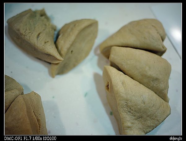 [烘焙世界]爆漿蔓越莓奶酥麵包