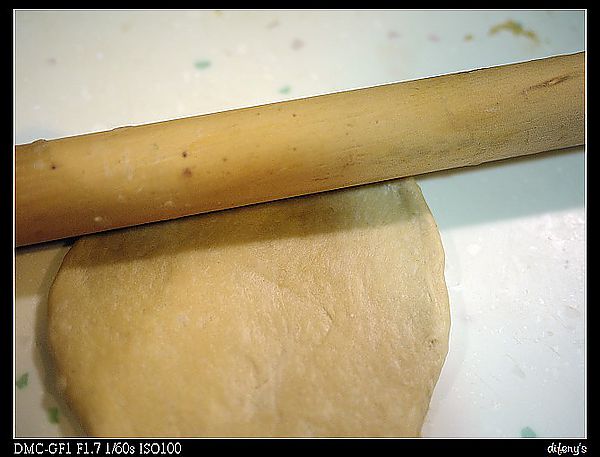 [烘焙世界]爆漿蔓越莓奶酥麵包