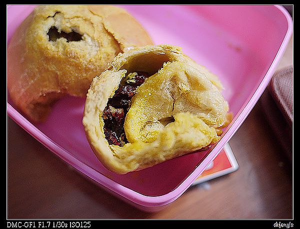 [烘焙世界]爆漿蔓越莓奶酥麵包