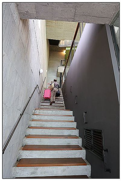 [住。東部]礁溪|清水模裡躍動。冒煙的石頭時尚旅店(環境篇)