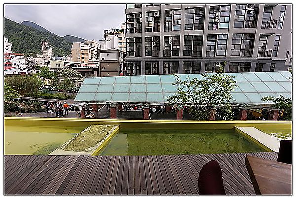 [住。東部]礁溪|清水模裡躍動。冒煙的石頭時尚旅店(環境篇)