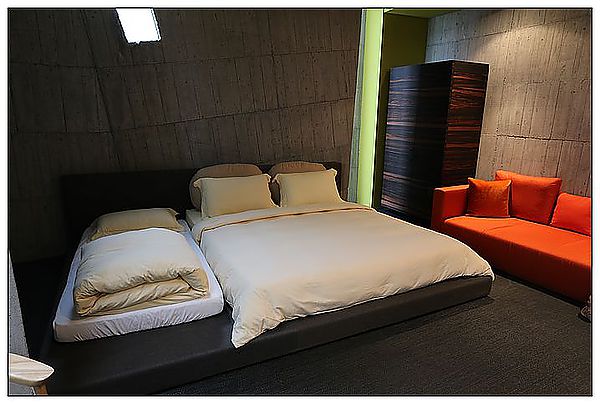 [住。東部]礁溪|清水模裡躍動。冒煙的石頭時尚旅店(環境篇)