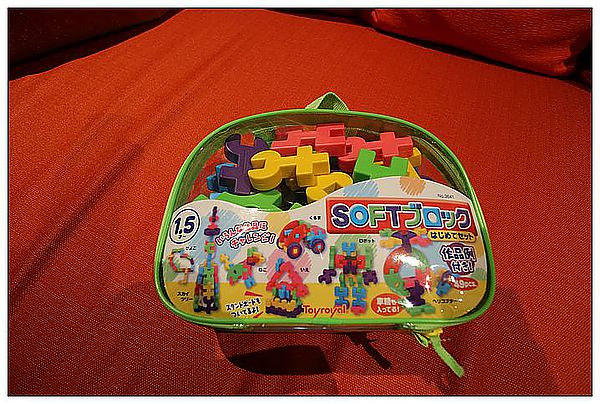 [住。東部]礁溪|清水模裡躍動。冒煙的石頭時尚旅店(環境篇)