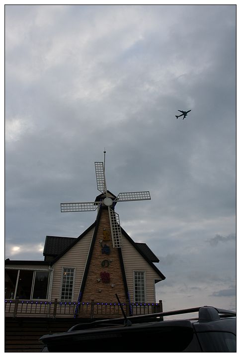 [國內趴趴走。北部]桃園|星海之戀咖啡館。看飛機、夜景~轉換心情的好地點