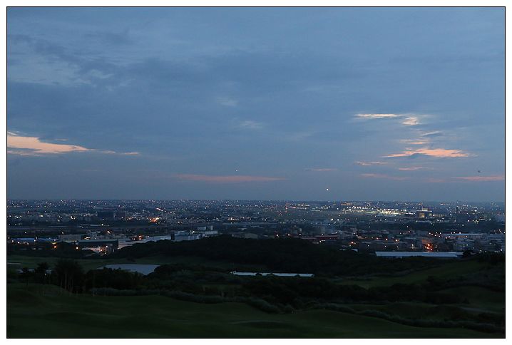 [國內趴趴走。北部]桃園|星海之戀咖啡館。看飛機、夜景~轉換心情的好地點