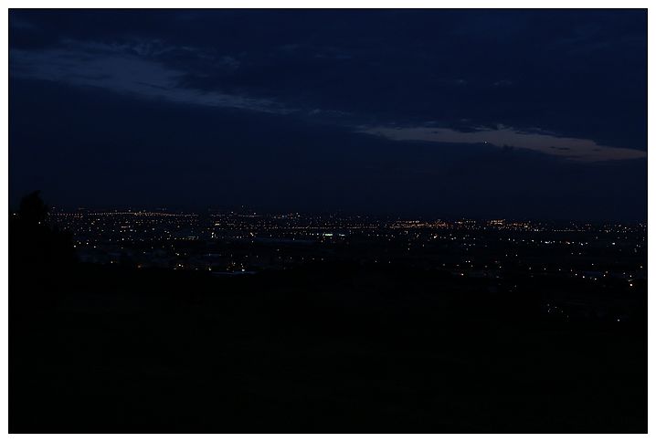 [國內趴趴走。北部]桃園|星海之戀咖啡館。看飛機、夜景~轉換心情的好地點