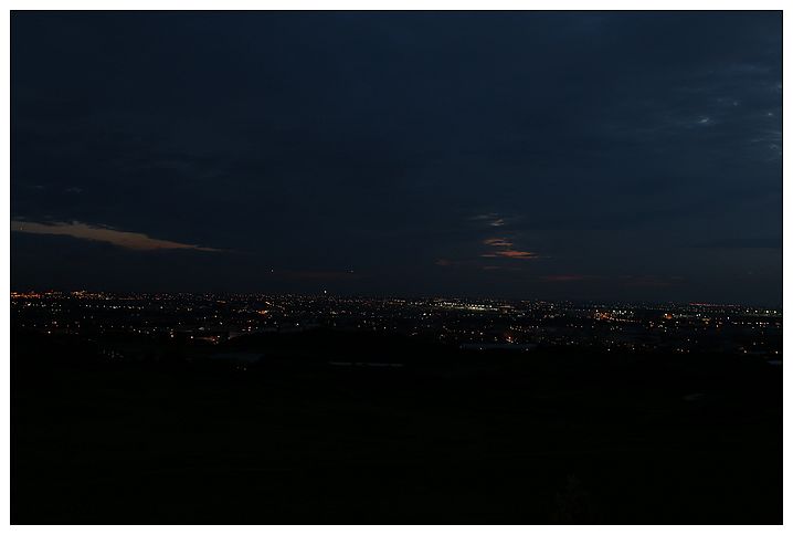 [國內趴趴走。北部]桃園|星海之戀咖啡館。看飛機、夜景~轉換心情的好地點