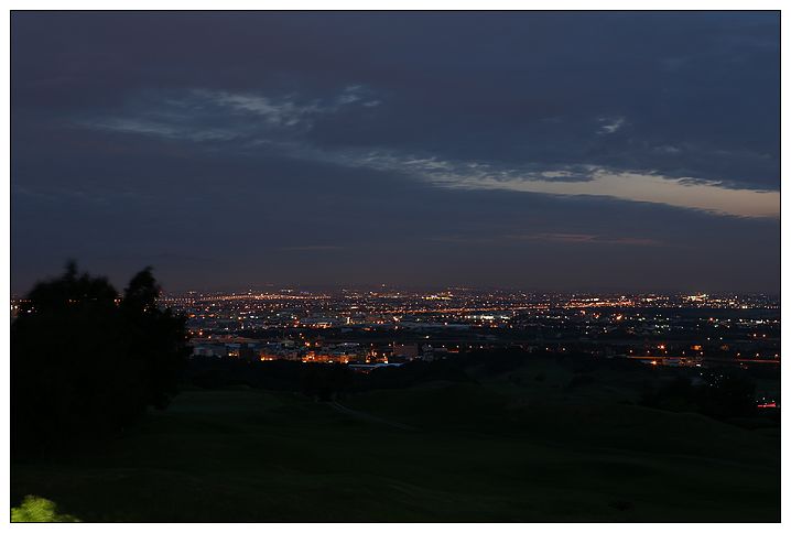 [國內趴趴走。北部]桃園|星海之戀咖啡館。看飛機、夜景~轉換心情的好地點