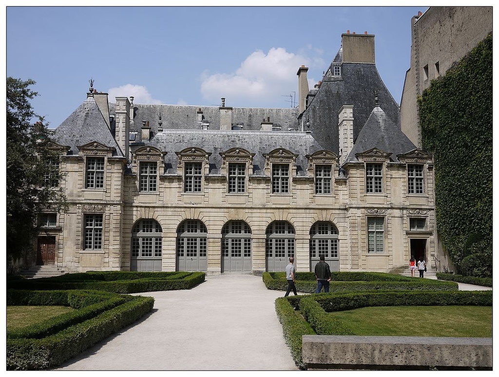 [2013。夏。親子背包歐遊]遊記|DAY5-薇薇安拱廊、歌劇院opera。春天百貨說國語