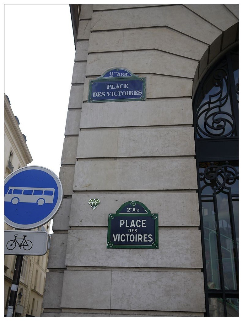 [2013。夏。親子背包歐遊]遊記|DAY5-薇薇安拱廊、歌劇院opera。春天百貨說國語