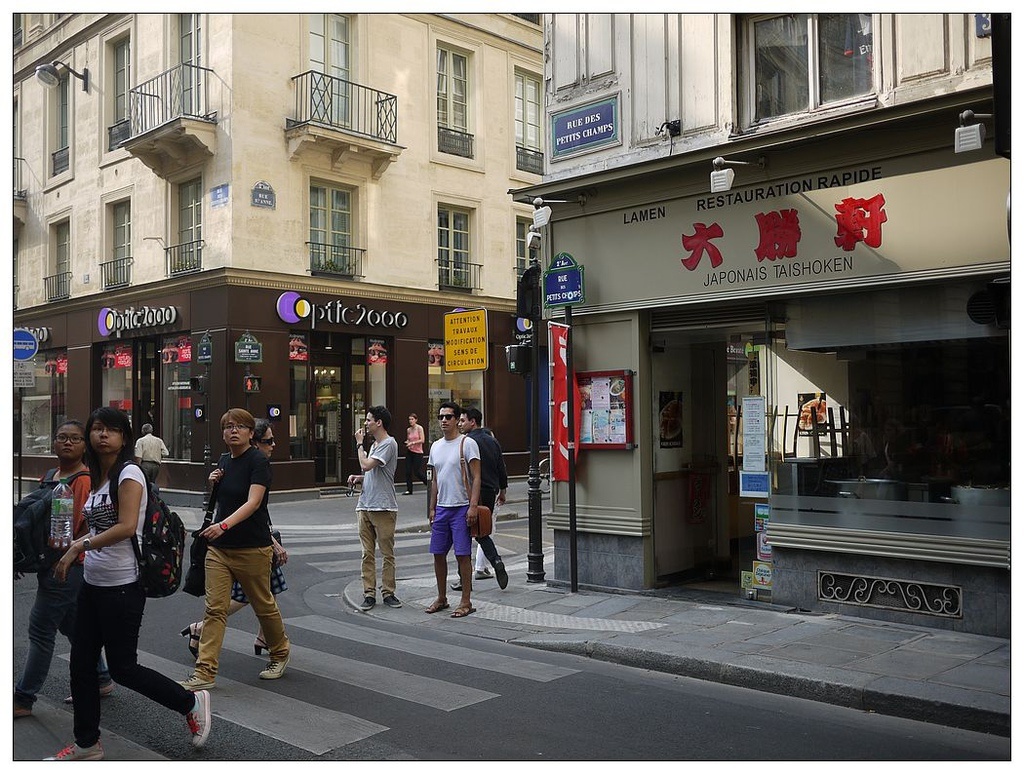 [2013。夏。親子背包歐遊]遊記|DAY5-薇薇安拱廊、歌劇院opera。春天百貨說國語