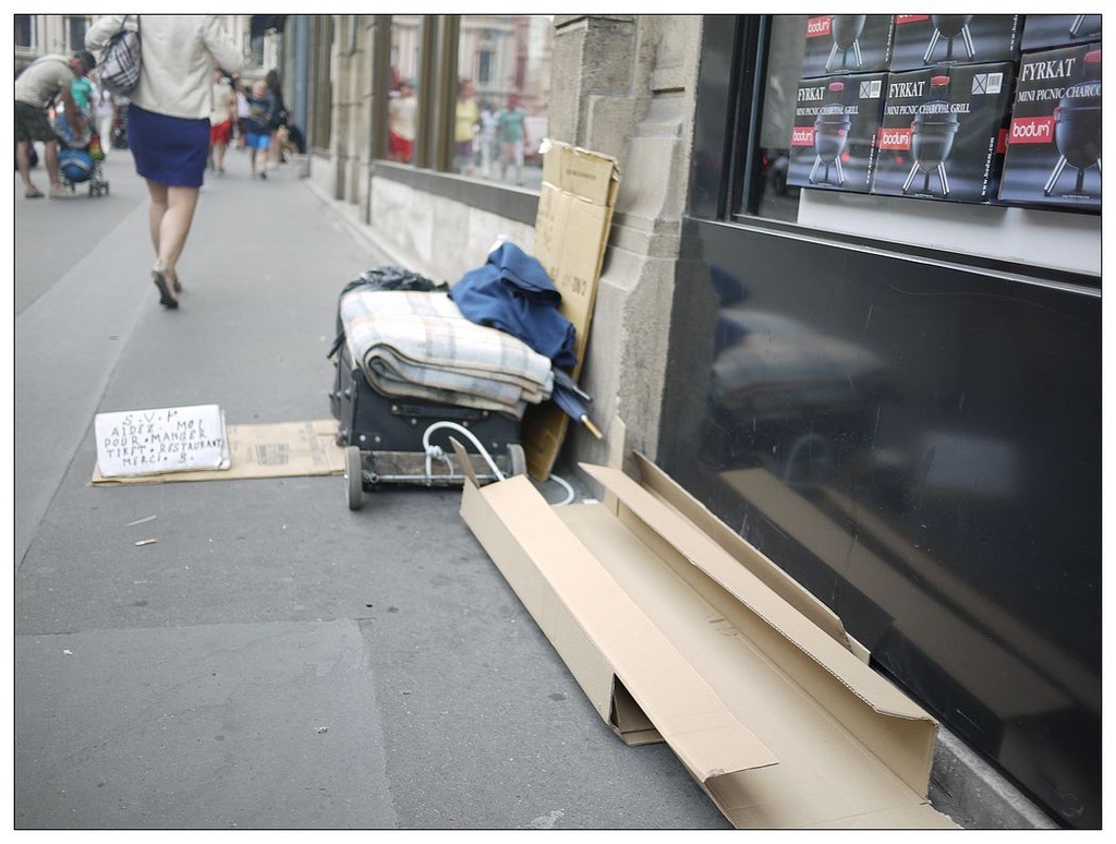 [2013。夏。親子背包歐遊]遊記|DAY5-薇薇安拱廊、歌劇院opera。春天百貨說國語