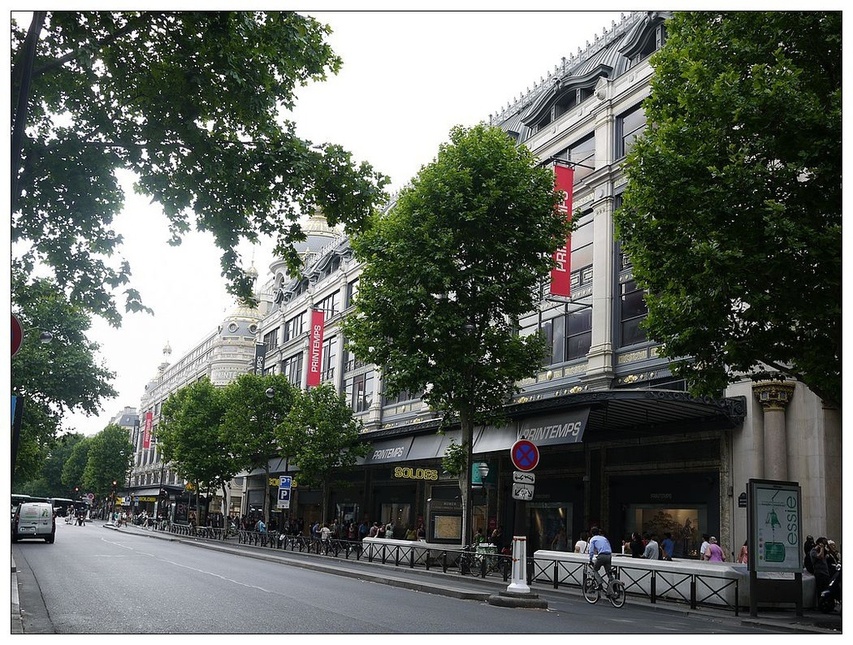 [2013。夏。親子背包歐遊]遊記|DAY5-薇薇安拱廊、歌劇院opera。春天百貨說國語