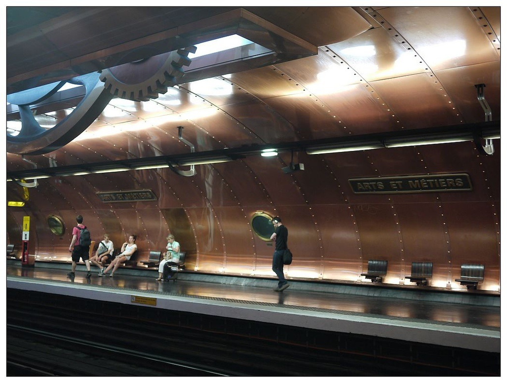 [2013。夏。親子背包歐遊]遊記|DAY5-薇薇安拱廊、歌劇院opera。春天百貨說國語