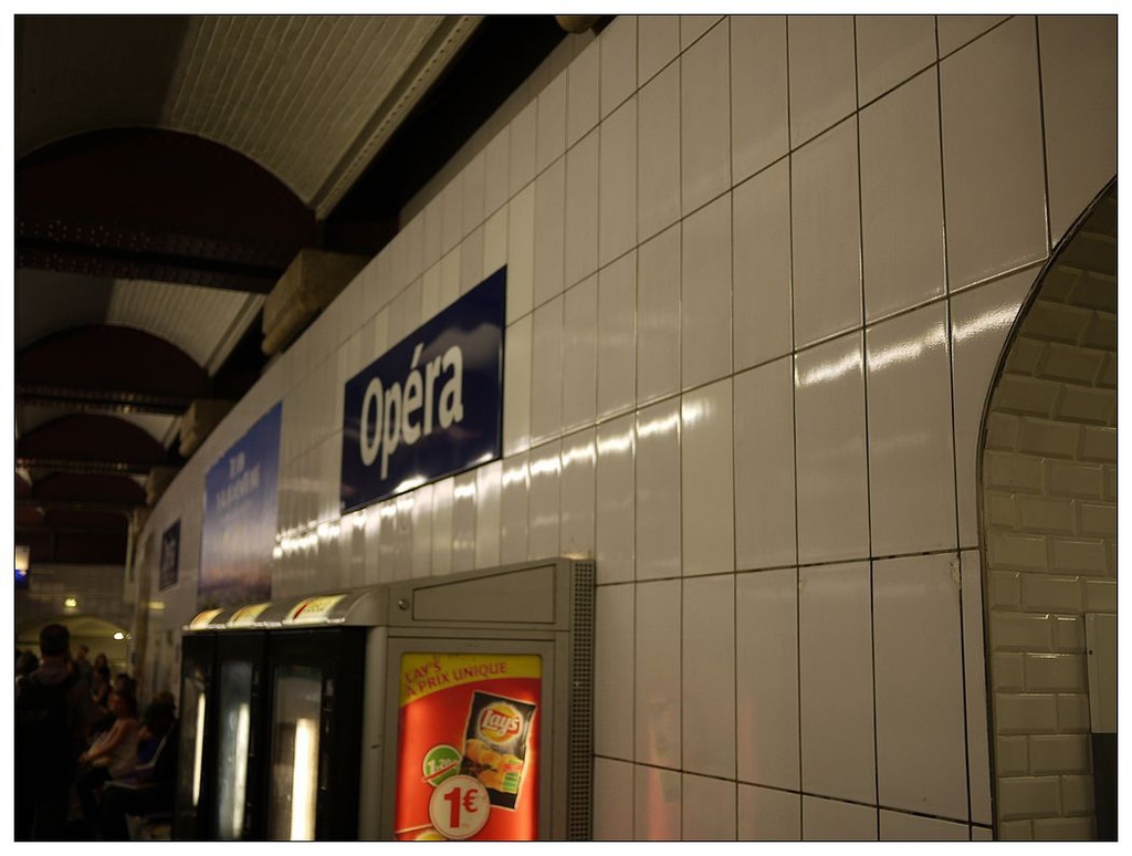 [2013。夏。親子背包歐遊]遊記|DAY5-薇薇安拱廊、歌劇院opera。春天百貨說國語