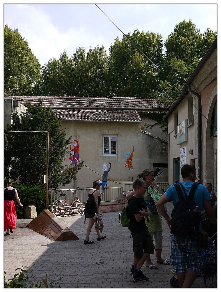 [2013。夏。親子背包歐遊]遊記|DAY7-美好的薰衣草季。AMY的私房普羅旺斯南法tour行程。幸福
