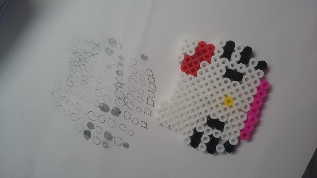 [coco7歲]專注。沈迷。創造力發現的拼豆世界ＤＩＹ。手作慈善義賣捐款