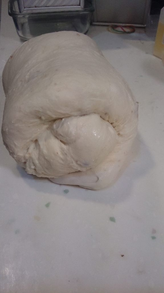 [烘培世界]鮮奶山茶花麥片土司。烘培香氣的美好