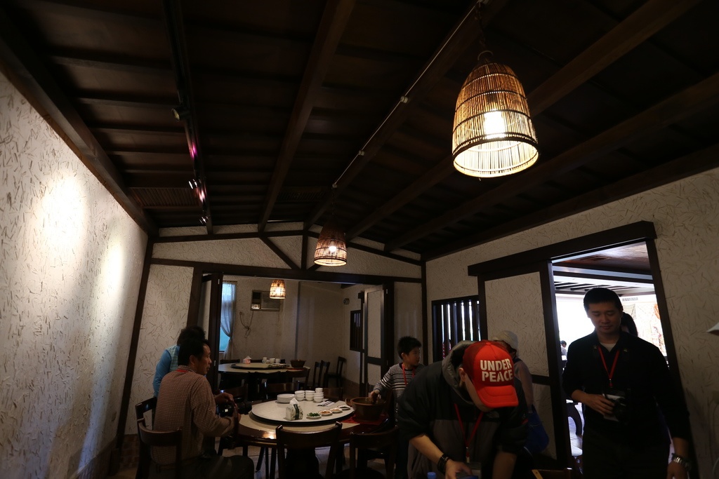 [食記。東部]慢城鳳林旅記|芳草古樹擂茶餐。重新學習家庭、長幼、親子間教育娛樂兼具餐廳