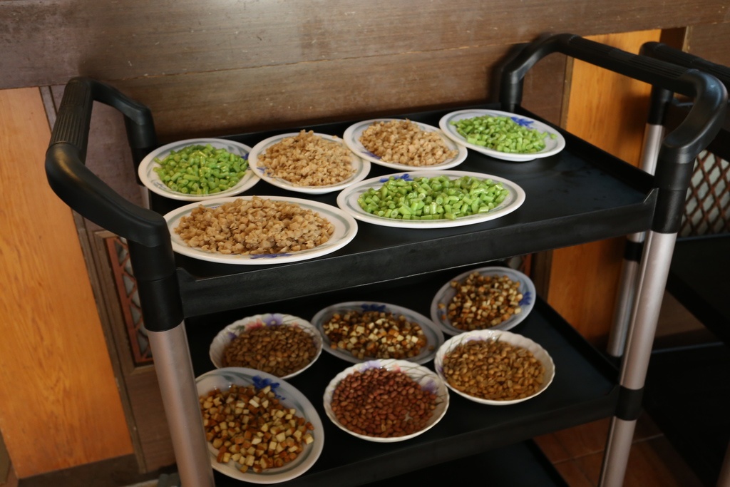 [食記。東部]慢城鳳林旅記|芳草古樹擂茶餐。重新學習家庭、長幼、親子間教育娛樂兼具餐廳