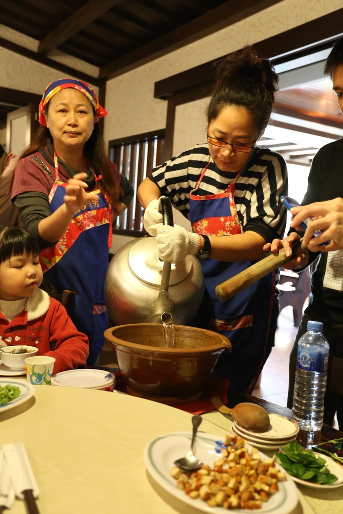 [食記。東部]慢城鳳林旅記|芳草古樹擂茶餐。重新學習家庭、長幼、親子間教育娛樂兼具餐廳