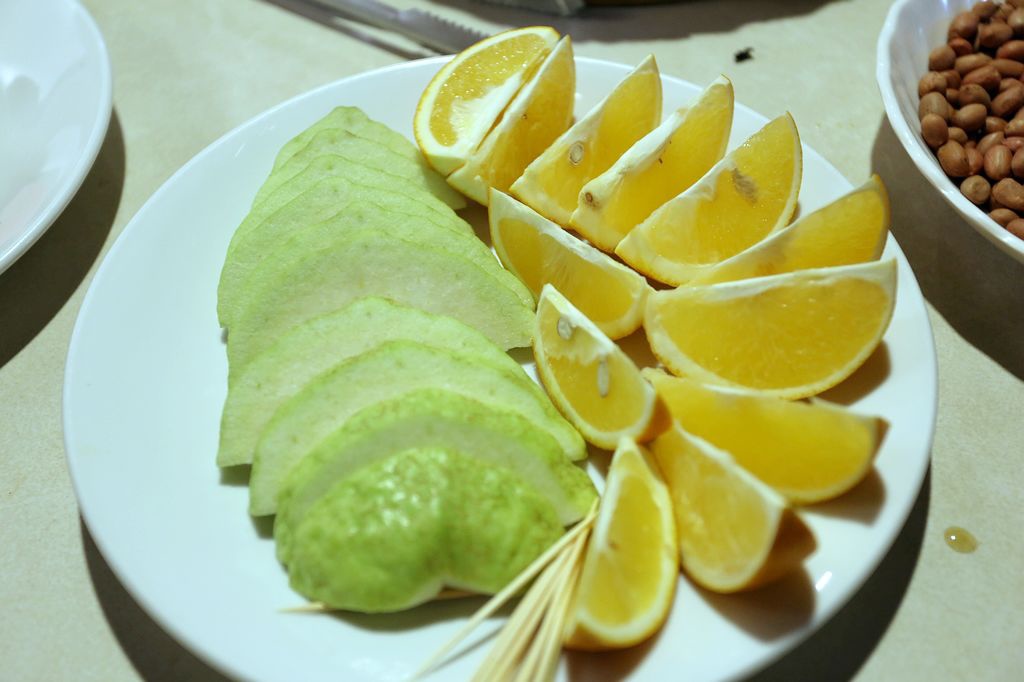[食記。東部]慢城鳳林旅記|芳草古樹擂茶餐。重新學習家庭、長幼、親子間教育娛樂兼具餐廳