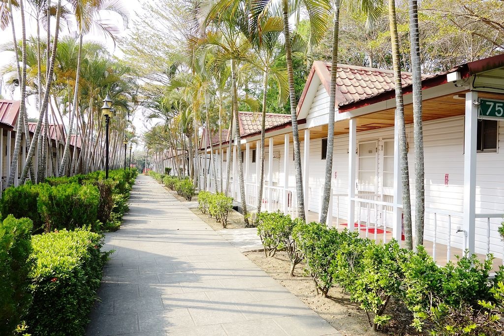 [住。南部]台南大內｜走馬瀨農場小木屋。有救國團的原始感～