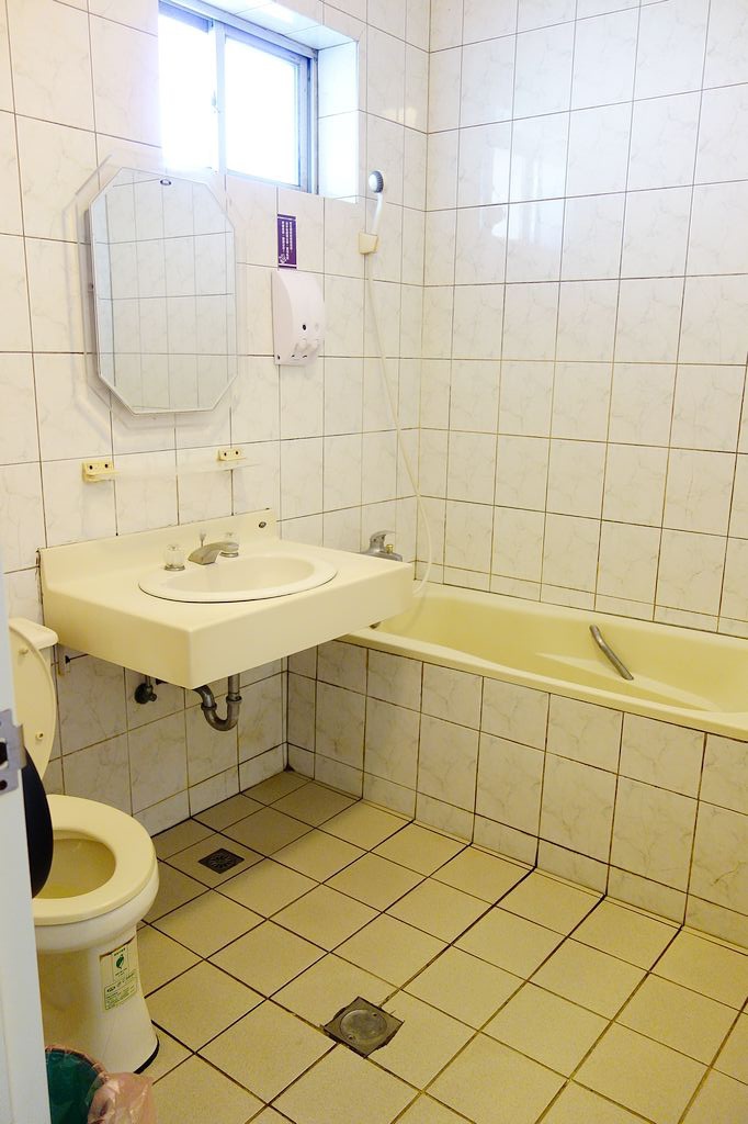 [住。南部]台南大內｜走馬瀨農場小木屋。有救國團的原始感～