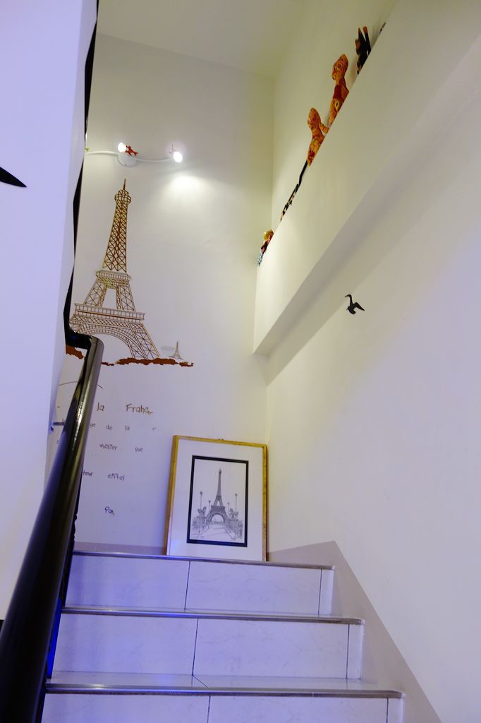 [住。東部]宜蘭羅東民宿推薦|巴黎鐵塔。宜蘭包棟民宿。精品設計民宿。私人招待所～營造國外日租公寓的感受～回味巴黎鐵塔的美好