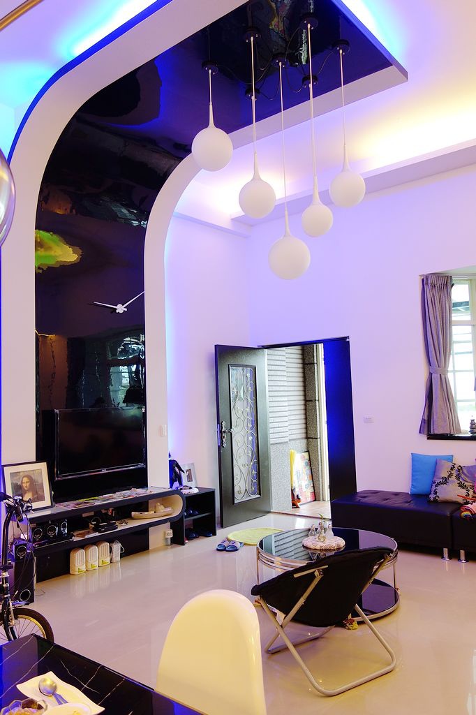 [住。東部]宜蘭羅東民宿推薦|巴黎鐵塔。宜蘭包棟民宿。精品設計民宿。私人招待所～營造國外日租公寓的感受～回味巴黎鐵塔的美好