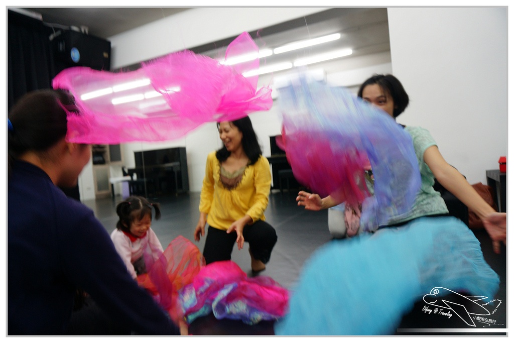 [親子。課程]AM藝起來–老師來了。親子遊樂園==藝術X音樂課程～小小獅子們，上課囉！藝術課程、親子關係的養成課程推薦～