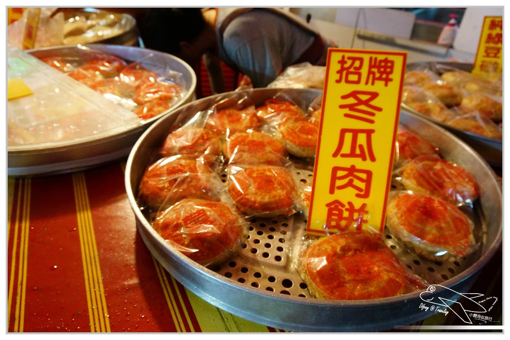 [食記。南部]Night Market, Kaohsiung。高雄市凱旋國際觀光夜市=部落嗑美食。高雄景點推薦、交通方便、全國最大夜市。五星級夜市、占地九千坪、4500個停車位，不怕你來吃（下）