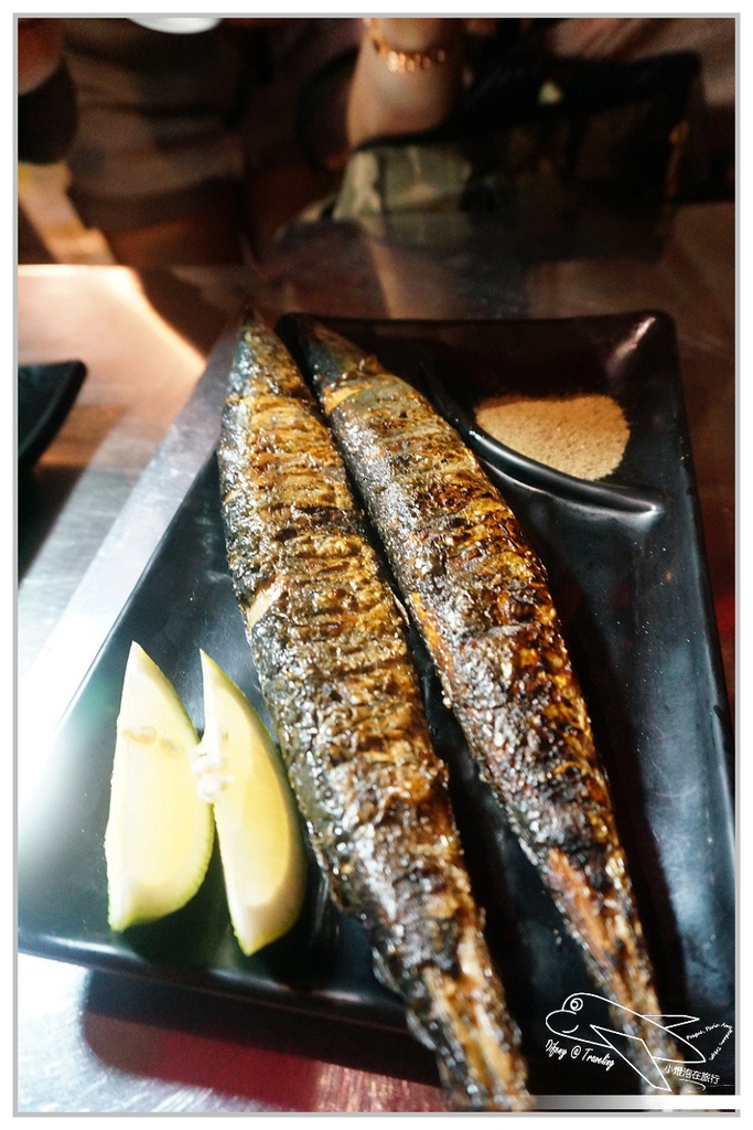 [食記。南部]Night Market, Kaohsiung。高雄市凱旋國際觀光夜市=部落嗑美食。高雄景點推薦、交通方便、全國最大夜市。五星級夜市、占地九千坪、4500個停車位，不怕你來吃（下）