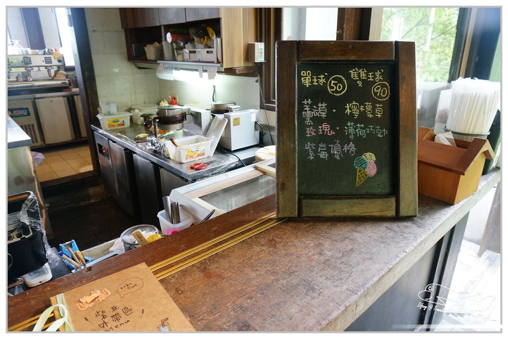 [國內趴趴走。北部]新竹尖石｜薰衣草森林快閃再訪。玫瑰冰淇淋超夢幻好吃！