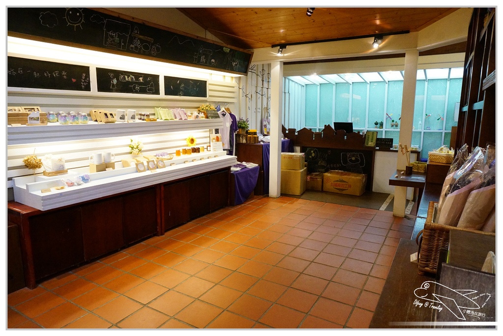 [國內趴趴走。北部]新竹尖石｜薰衣草森林快閃再訪。玫瑰冰淇淋超夢幻好吃！