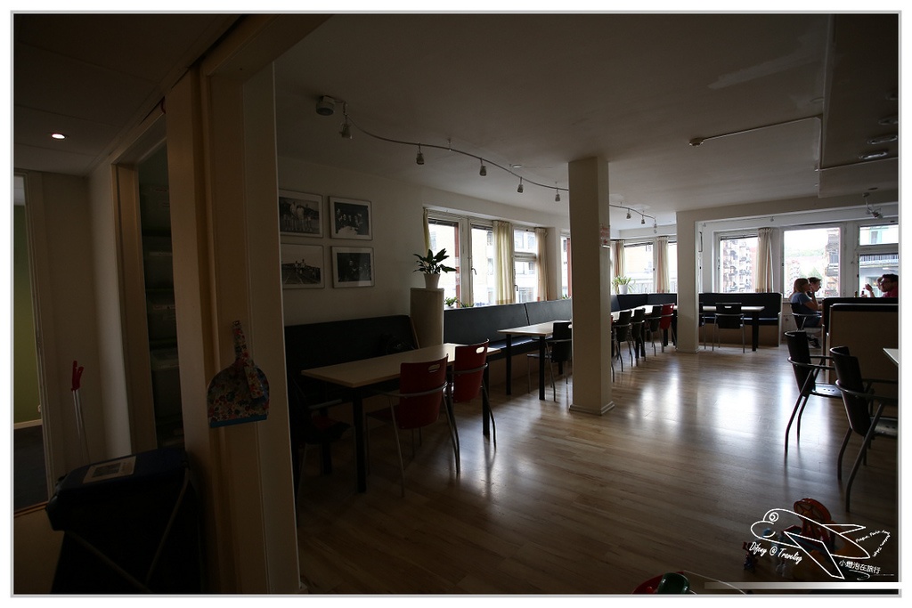 [2014。夏。北歐四國自助]瑞典哥德堡青年旅館。slottsskogens vandrarhem。親善、五星廚房的青年旅館。房間多、付費停車場、免費wifi～