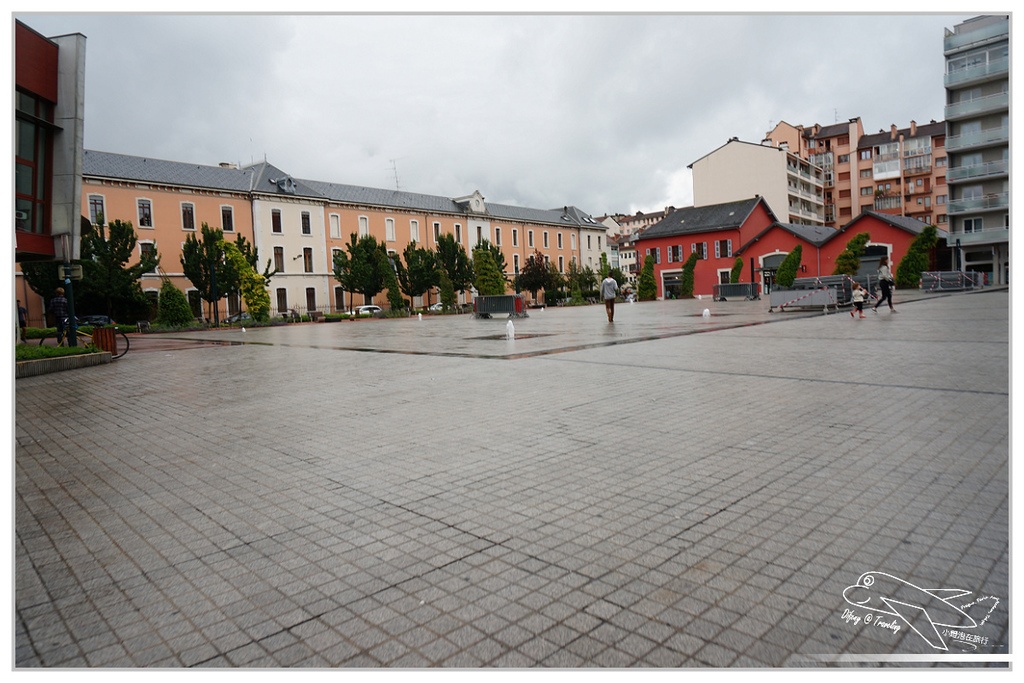 [2014歐洲火車旅行達人]Annecy。阿爾卑斯山下的美麗靜謐小鎮。宮島舊城區～