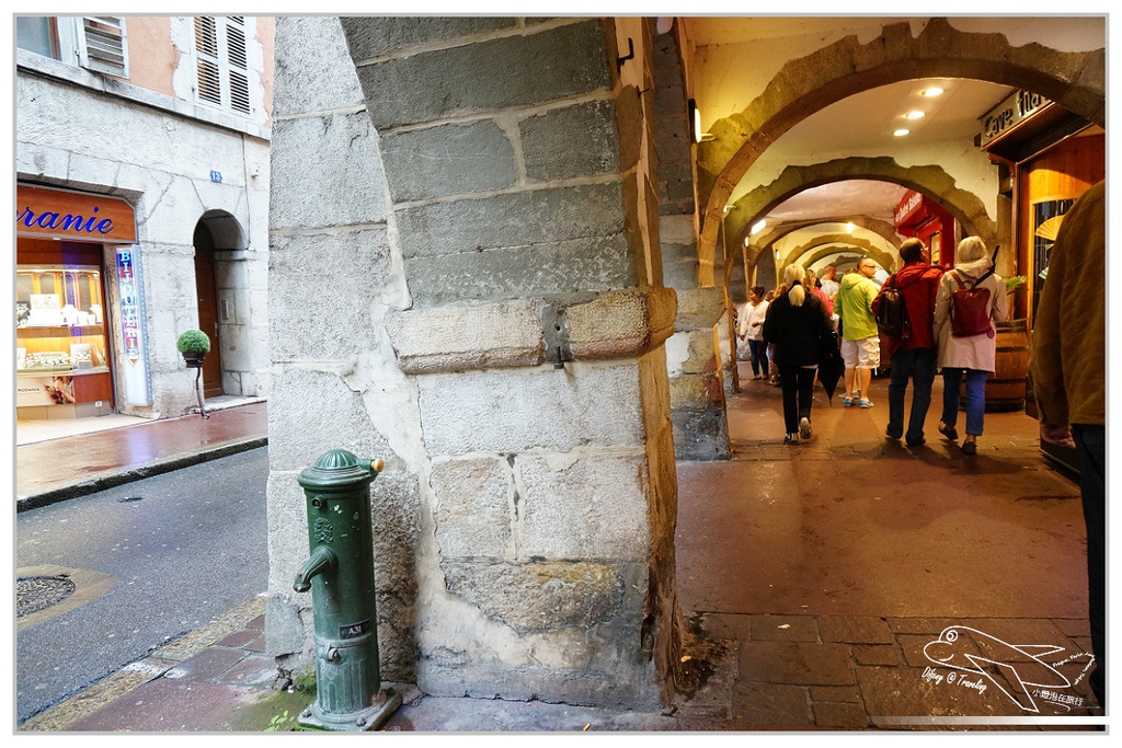 [2014歐洲火車旅行達人]Annecy。阿爾卑斯山下的美麗靜謐小鎮。宮島舊城區～