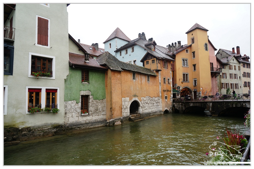 [2014歐洲火車旅行達人]Annecy。阿爾卑斯山下的美麗靜謐小鎮。宮島舊城區～