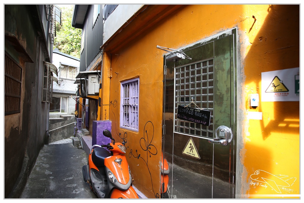 [臺灣青年旅舍]臺北九份|途中。九份國際青年旅舍～單人小旅行住宿推薦。臺灣青旅住宿正夯。文化旅行交流彼此。安靜安心床位住宿～jiufen on my way hostel