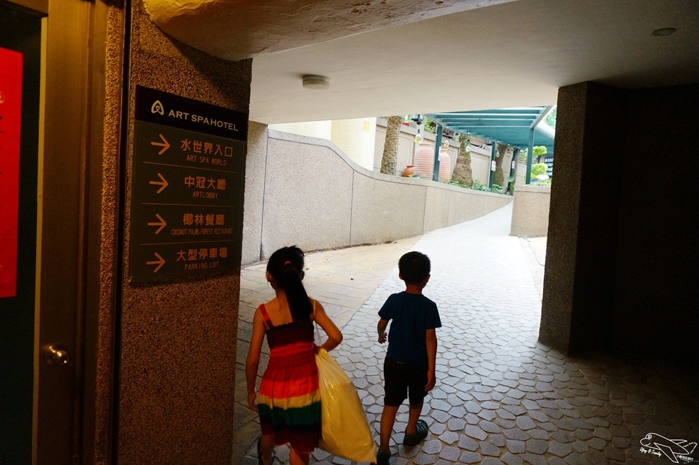 [住。東部]宜蘭礁溪｜推薦溫泉親子戲水樂園spa首選、中冠礁溪大飯店（Art spa hotel）=雪山溫泉飯店（Resort one hotel）。超刺激好玩星河傳說spa溫泉水世界。礁溪方便住宿推薦～主廚餐點超創意好吃～