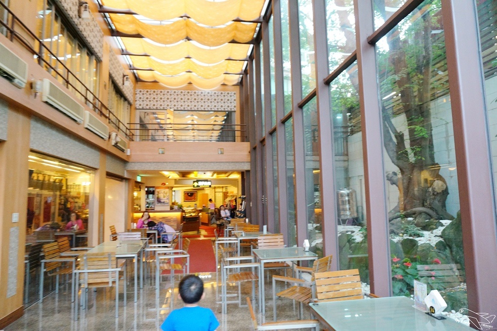 [住。東部]宜蘭礁溪｜推薦溫泉親子戲水樂園spa首選、中冠礁溪大飯店（Art spa hotel）=雪山溫泉飯店（Resort one hotel）。超刺激好玩星河傳說spa溫泉水世界。礁溪方便住宿推薦～主廚餐點超創意好吃～