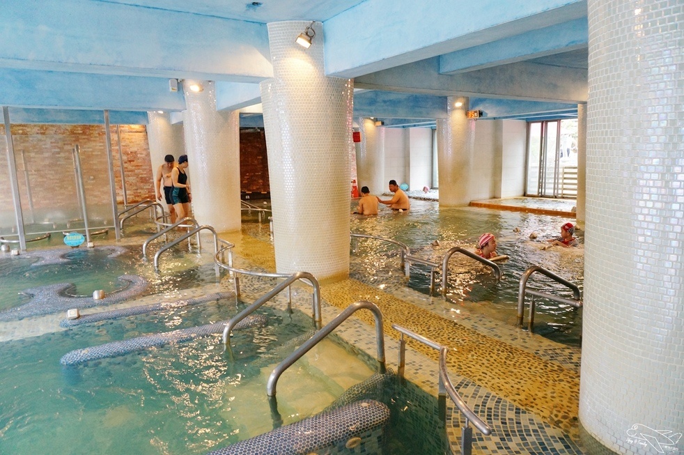 [住。東部]宜蘭礁溪｜推薦溫泉親子戲水樂園spa首選、中冠礁溪大飯店（Art spa hotel）=雪山溫泉飯店（Resort one hotel）。超刺激好玩星河傳說spa溫泉水世界。礁溪方便住宿推薦～主廚餐點超創意好吃～