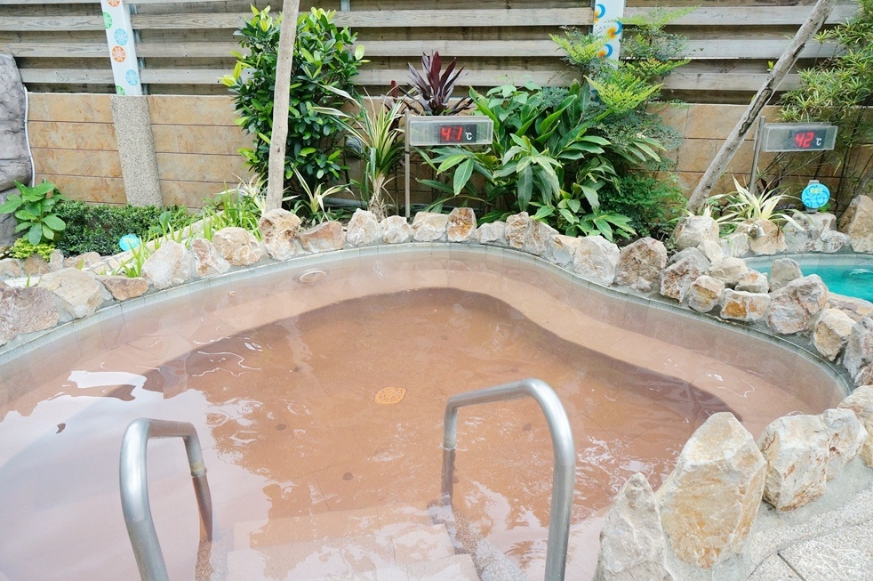 [住。東部]宜蘭礁溪｜推薦溫泉親子戲水樂園spa首選、中冠礁溪大飯店（Art spa hotel）=雪山溫泉飯店（Resort one hotel）。超刺激好玩星河傳說spa溫泉水世界。礁溪方便住宿推薦～主廚餐點超創意好吃～