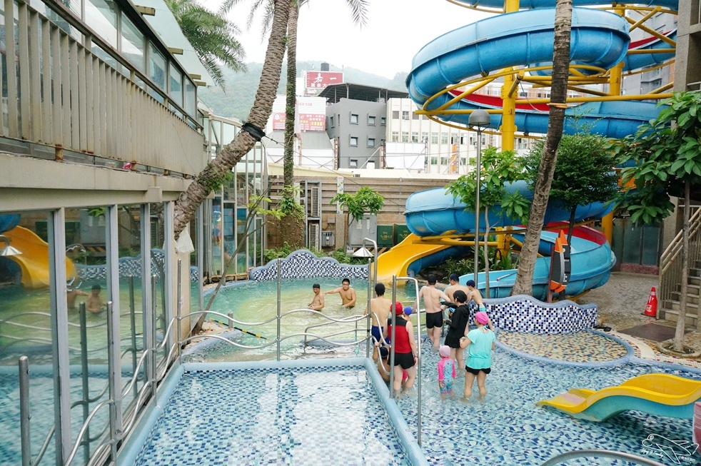 [住。東部]宜蘭礁溪｜推薦溫泉親子戲水樂園spa首選、中冠礁溪大飯店（Art spa hotel）=雪山溫泉飯店（Resort one hotel）。超刺激好玩星河傳說spa溫泉水世界。礁溪方便住宿推薦～主廚餐點超創意好吃～