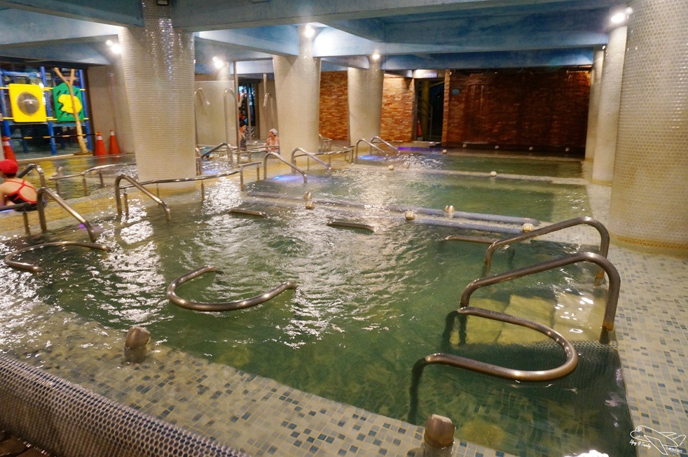 [住。東部]宜蘭礁溪｜推薦溫泉親子戲水樂園spa首選、中冠礁溪大飯店（Art spa hotel）=雪山溫泉飯店（Resort one hotel）。超刺激好玩星河傳說spa溫泉水世界。礁溪方便住宿推薦～主廚餐點超創意好吃～