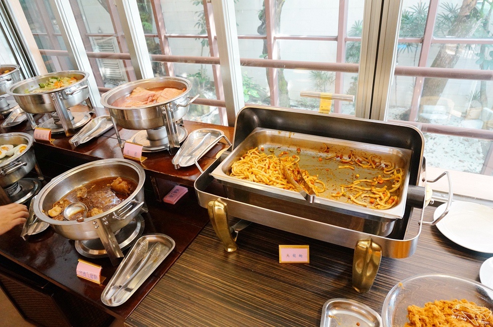 [住。東部]宜蘭礁溪｜推薦溫泉親子戲水樂園spa首選、中冠礁溪大飯店（Art spa hotel）=雪山溫泉飯店（Resort one hotel）。超刺激好玩星河傳說spa溫泉水世界。礁溪方便住宿推薦～主廚餐點超創意好吃～