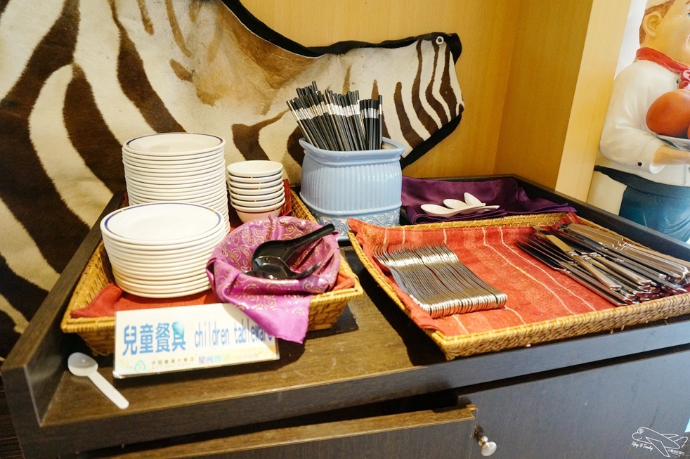 [住。東部]宜蘭礁溪｜推薦溫泉親子戲水樂園spa首選、中冠礁溪大飯店（Art spa hotel）=雪山溫泉飯店（Resort one hotel）。超刺激好玩星河傳說spa溫泉水世界。礁溪方便住宿推薦～主廚餐點超創意好吃～