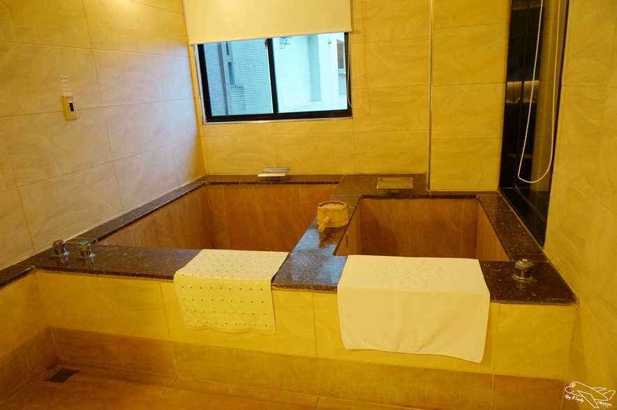 [住。東部]宜蘭礁溪｜推薦溫泉親子戲水樂園spa首選、中冠礁溪大飯店（Art spa hotel）=雪山溫泉飯店（Resort one hotel）。超刺激好玩星河傳說spa溫泉水世界。礁溪方便住宿推薦～主廚餐點超創意好吃～