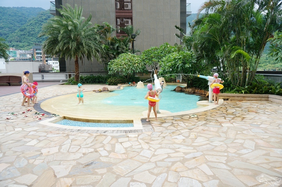 [住。東部]宜蘭礁溪|長榮鳳凰礁溪(Evergreen Resort Hotel Jiaosi)超熱門五星級親子飯店完美攻略。今夏福爾摩斯專案＋寶貝俱樂部。台灣版Club Med概念，孩子課程上不完、大人設施用不完。